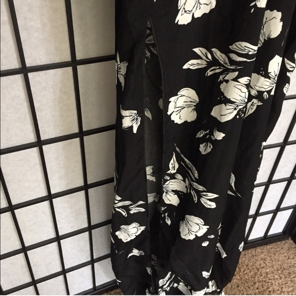 Maddie Floral Slit Jumpsuit - Picture 6 of 7